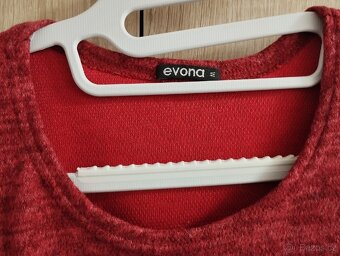 Úpletové melírované červené šaty Evona - 2