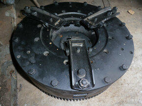 Hon setrvák, spojka UN - 2