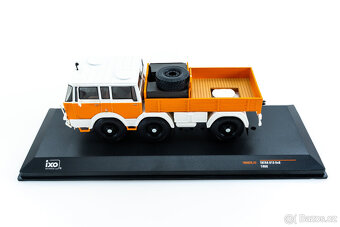 Tatra 813..IXOmodels.. - 2