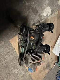 Vzduchový dvoupistovy kompresor - 2