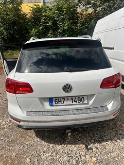VW Toouareg 7P 2016 lehce bouraný - 2