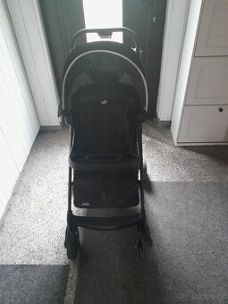 Dětský kočárek - 2