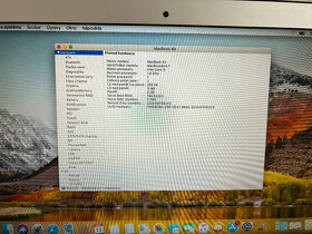 Apple MacBook Air (11-inch, Mid 2011) - 2