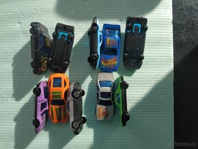 Nabízím nové autíčka ze sady NSR dl 7 cm 10 kusů. - 2