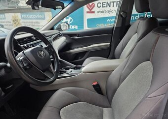 Toyota Camry 2.5-BENZÍN-AUTOMAT - 2