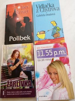 Romány pro ženy či dívky 8 x - 2