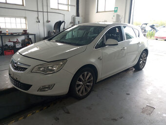 Opel Astra J 1.4i r.v. 2012 X14XER 74kw(3265) - 2