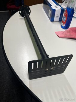 Držák na projektor - 2