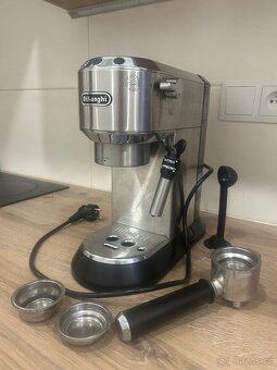 Pákový kávovar Delonghi Dedica - 2