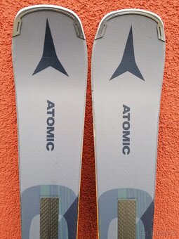 ATOMIC Redster Q9 Revoshock 160cm r-13. Model 2023/2024 - 2