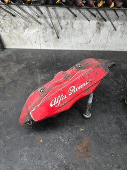 Brembo třmeny Alfa Romeo - 2