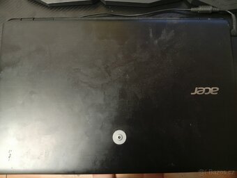 Starší ntb Acer - 2