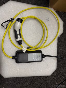 Nabíjecí kabel Nabíječka elektromobilů APTIV - TYP 2, 2,4 KW - 2
