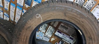 215/70R15C - 2