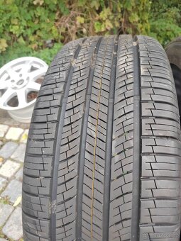 Prodám zánovní pneu 245/45/20 Nexen Roadian Gtx 99V - 2