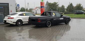 Mercedes-Benz W124 300E/24 PICK-UP - 2