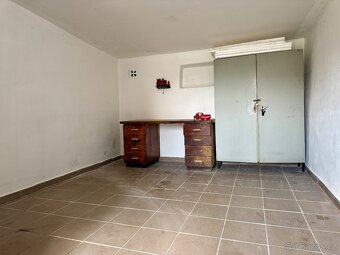 Prodej garáž 18m2 - 2