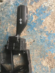 Ford Focus II combi/ C-Max- páčky blinkrů a stěračů - 2