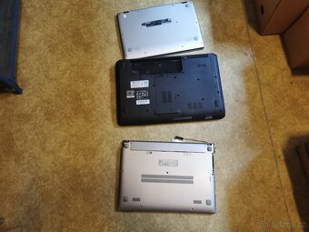 Likvidace skladu 3x notebooky - 2