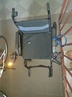 Elektrický invalidní vozík - 2