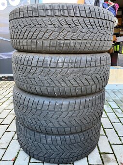 235 55 18 zimní pneu GoodYear - 2