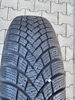 Zimní kompletní kola Škoda Fabia IV 5x100 185/65/15 Barum - 2