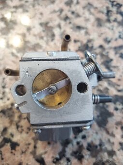 karburátor Stihl 044 - 2