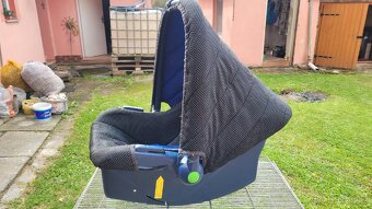 Autosedačka-vajíčko - 2