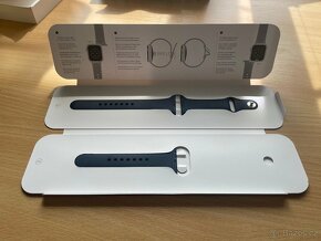 Apple Watch Series 6 32GB GPS 40mm - tmavě modré - 2
