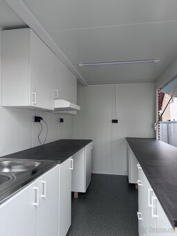 Pojízdná prodejna, gastro přivěs, food truck - 2