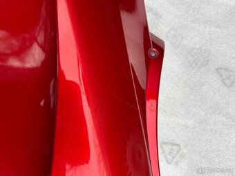 Honda PCX125 levý boční zadní plast (83610-K35-V000) - 2