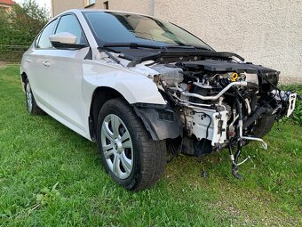 Predám havarovanú Škoda octavia 4 2.0tdi 85 kW 2023. - 2