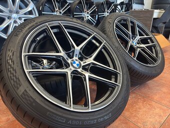 275/40 r20 BMW - 2