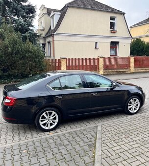 Skoda Octavia 2.0 TSI Style DSG - 2