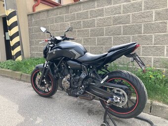 Yamaha MT 07 - 2