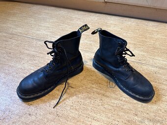 Dr. Martens - 2