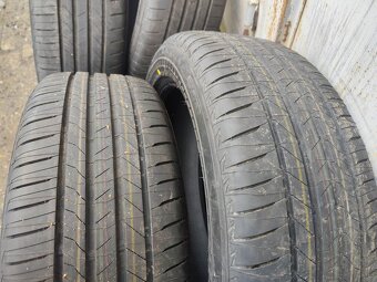 20"zánovní letní pneu Bridgestone 235/50/20 = 8000Kč/4ks - 2