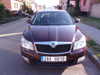 Škoda Octavia 1,6TDi 77kW,koupeno v čr 5.2012 krátká - 2