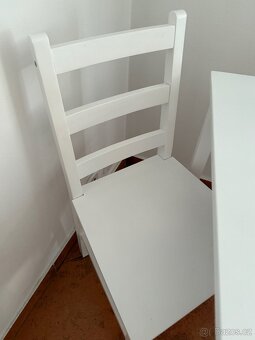 Jídelní set (stůl, židle) - 2