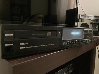 Philips CD 104 versus Philips CD 304 - 2
