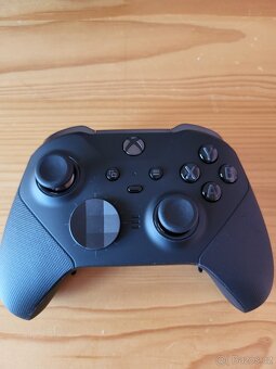 Xbox Elite Wireless Series 2 bezdrátový ovladač černý - 2