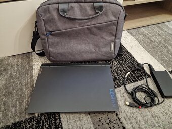 6 Jádrovy Lenovo Legion s Brašnou na filmy hry internet atd - 2