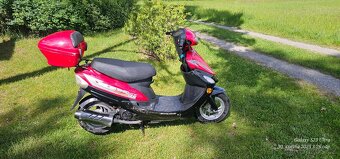 Skútr 50ccm bez TP - 2