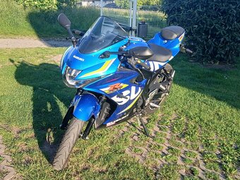 Suzuki GSX-R 125 - 2