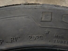 Zimní pneumatiky 235/55 R17 - 2