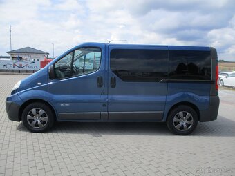 RENAULT TRAFIC 2,5 DCi 107kw 9míst Tažné Klima 07 - 2