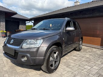 Suzuki Grand Vitara 2.4 benzin facelift 2010 4x4 bez koroze - 2