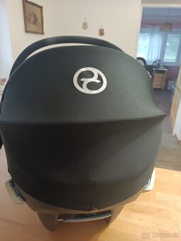 Cybex atom + základna - 2
