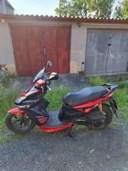 Skútr Kymco 50 ccm - 2