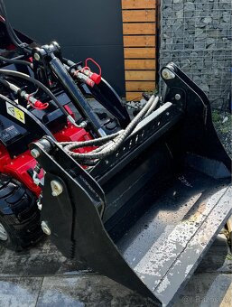 Hydraulická lopata klapačka pro čelní nakladač, žralok - 2